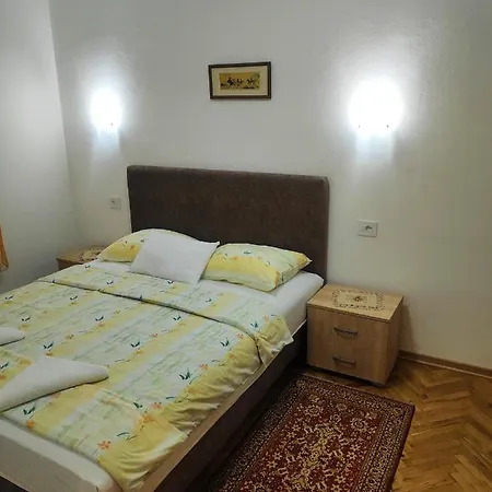 Asanovic *