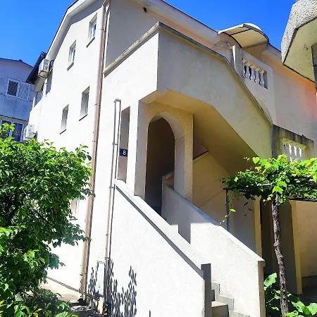 Asanovic Apartment