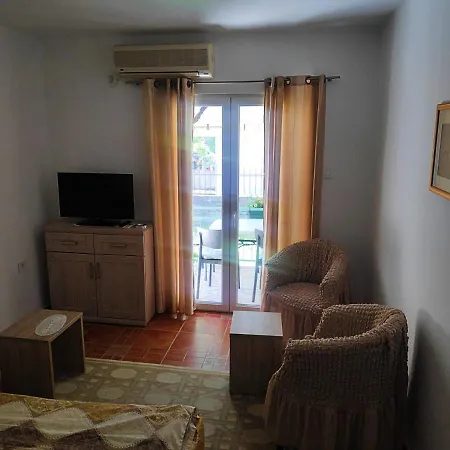 Apartment Asanovic *
