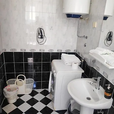 Asanovic Apartment Budva